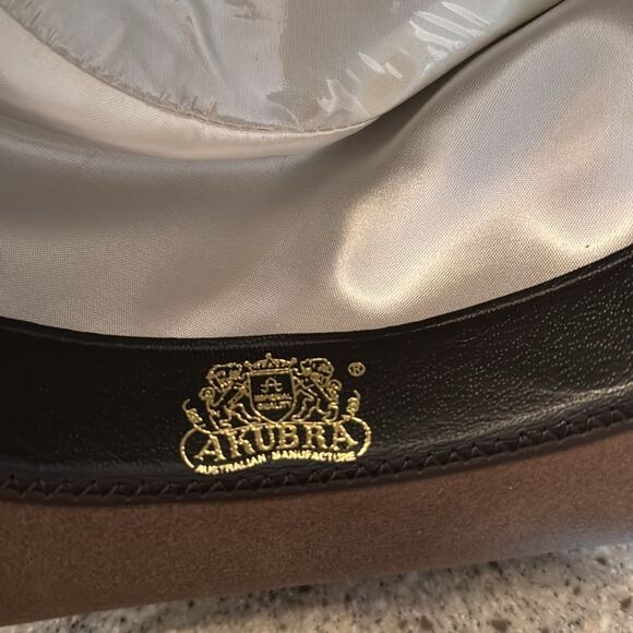 AKUBRA Outback Trading Co. Snowy River 1010 Vintage Pure Fur Felt Hat *NWOT* - Picture 10 of 13